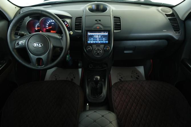 Kia Soul I с пробегом 2010 года, цена 599 000 рублей, 298000 км, хэтчбек, Автокод Объявления