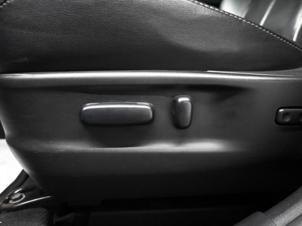 Toyota Venza I Рестайлинг с пробегом 2014 года, цена 2 345 000 рублей, 196338 км, внедорожник, Автокод Объявления