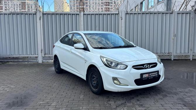 Hyundai Solaris I с пробегом 2013 года, цена 739 000 рублей, 213917 км, седан, Автокод Объявления