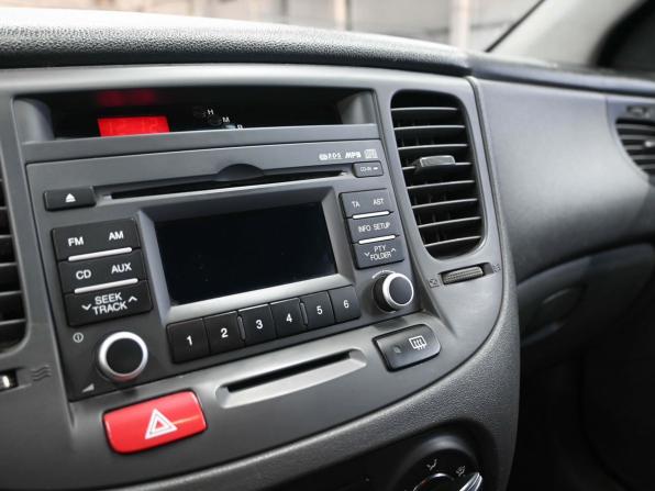 Kia Rio II Рестайлинг с пробегом 2010 года, цена 599 900 рублей, 282800 км, седан, Автокод Объявления