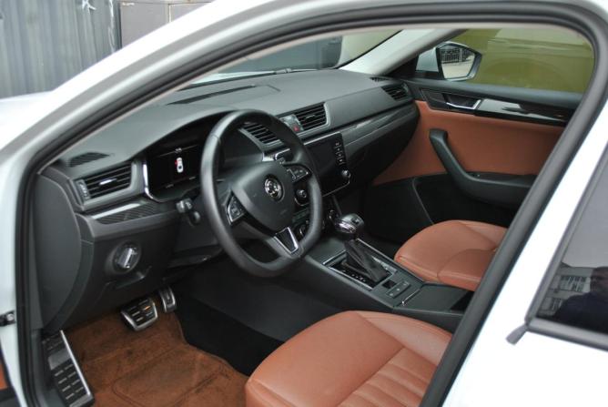 Skoda Superb III с пробегом 2019 года, цена 1 849 000 рублей, 61454 км, лифтбек, Автокод Объявления