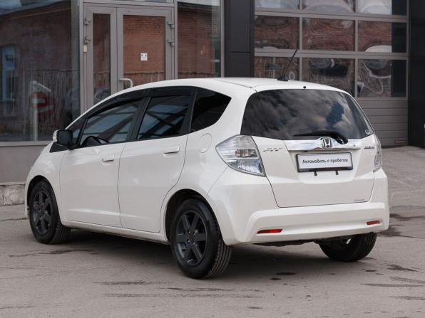 Honda Fit II с пробегом 2011 года, цена 840 000 рублей, 194987 км, хэтчбек, Автокод Объявления
