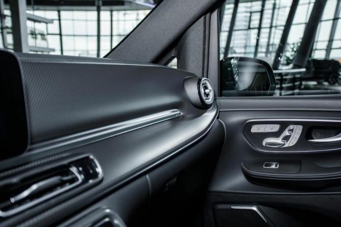 Новый Mercedes-Benz V-Класс III (W447) Рестайлинг 2 2026 года, цена 15 559 000 рублей, минивэн, Автокод Объявления
