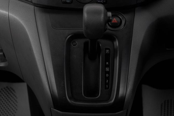 Nissan NV200 с пробегом 2018 года, цена 1 549 000 рублей, 102000 км, минивэн, Автокод Объявления
