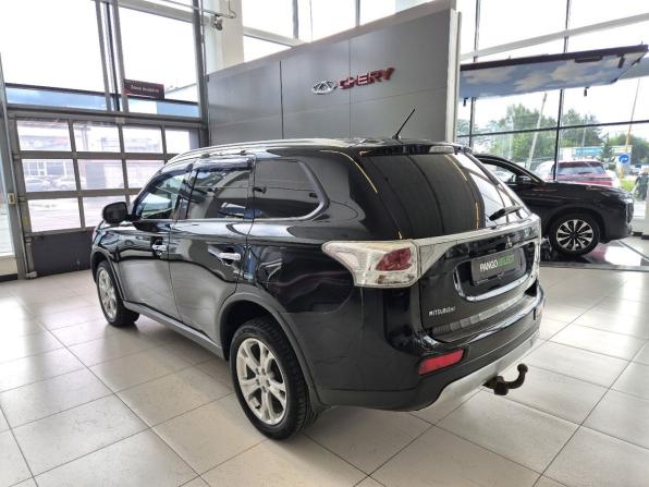 Mitsubishi Outlander III Рестайлинг с пробегом 2014 года, цена 1 479 000 рублей, 215262 км, внедорожник, Автокод Объявления