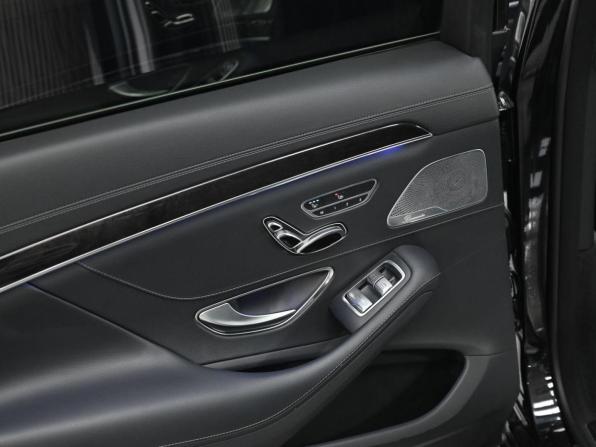 Mercedes-Benz S-Класс VI (W222 C217) Рестайлинг с пробегом 2018 года, цена 2 969 000 рублей, 84347 км, седан, Автокод Объявления