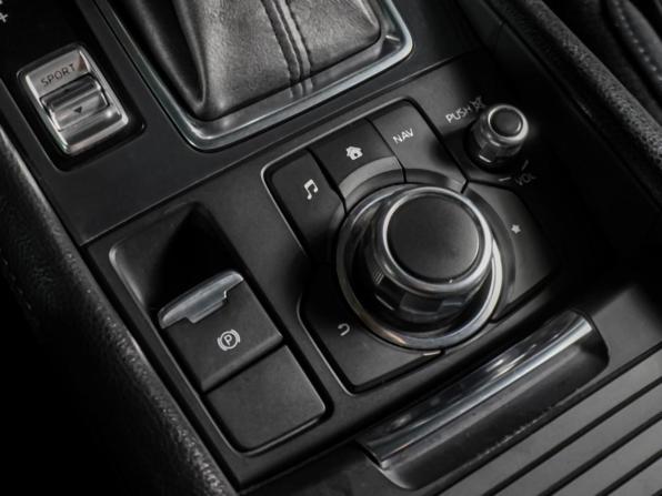 Mazda 6 III (GJ) Рестайлинг с пробегом 2016 года, цена 1 749 000 рублей, 178395 км, седан, Автокод Объявления