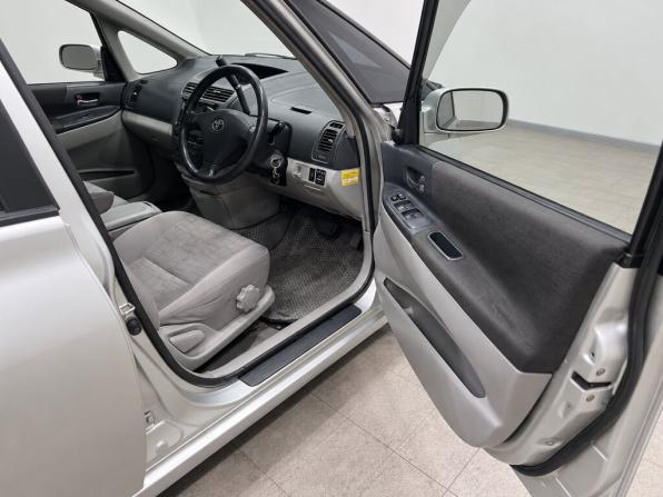 Toyota Opa I с пробегом 2000 года, цена 345 000 рублей, 299999 км, универсал, Автокод Объявления