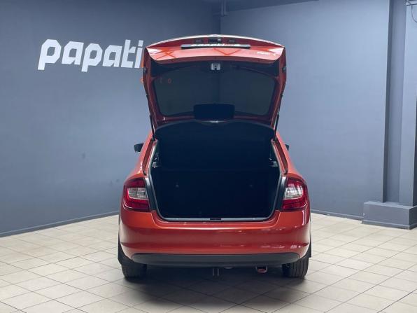 Skoda Rapid I Рестайлинг с пробегом 2018 года, цена 1 050 000 рублей, 252117 км, лифтбек, Автокод Объявления