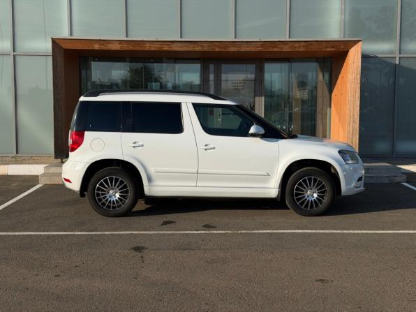 Skoda Yeti I Рестайлинг с пробегом 2017 года, цена 1 350 000 рублей, 96653 км, внедорожник, Автокод Объявления