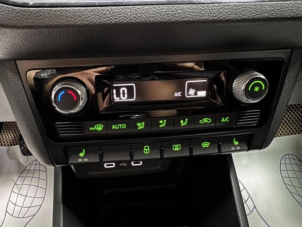 Skoda Rapid II с пробегом 2021 года, цена 1 520 000 рублей, 92388 км, лифтбек, Автокод Объявления
