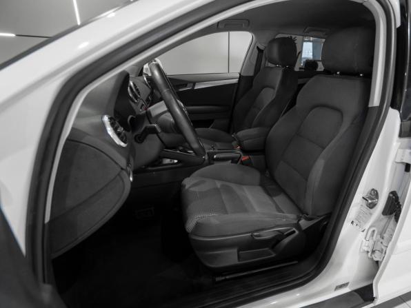 Audi A3 III (8V) с пробегом 2013 года, цена 920 000 рублей, 272510 км, хэтчбек, Автокод Объявления