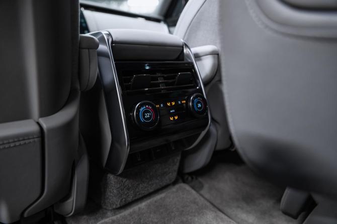 Новый Land Rover Range Rover V 2025 года, цена 34 100 000 рублей, внедорожник, Автокод Объявления