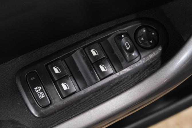 Peugeot 308 I Рестайлинг с пробегом 2012 года, цена 509 000 рублей, 140000 км, хэтчбек, Автокод Объявления