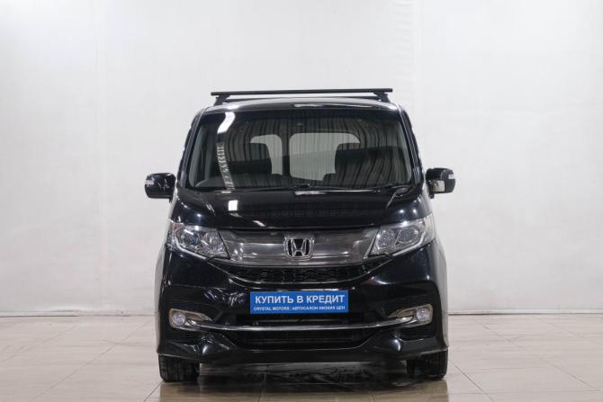 Honda Stepwgn V с пробегом 2015 года, цена 1 799 000 рублей, 87000 км, минивэн, Автокод Объявления