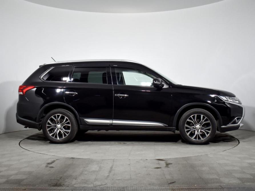 Mitsubishi Outlander III Рестайлинг 2 Санкт-Петербург  - изображение 4