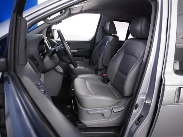 Hyundai Grand Starex I Рестайлинг 2 с пробегом 2018 года, цена 4 099 999 рублей, 36634 км, минивэн, Автокод Объявления
