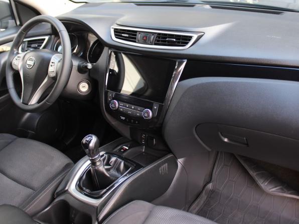 Nissan Qashqai II с пробегом 2017 года, цена 1 359 000 рублей, 131768 км, внедорожник, Автокод Объявления