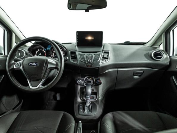 Ford Fiesta Mk6 Рестайлинг с пробегом 2016 года, цена 1 099 700 рублей, 73500 км, хэтчбек, Автокод Объявления