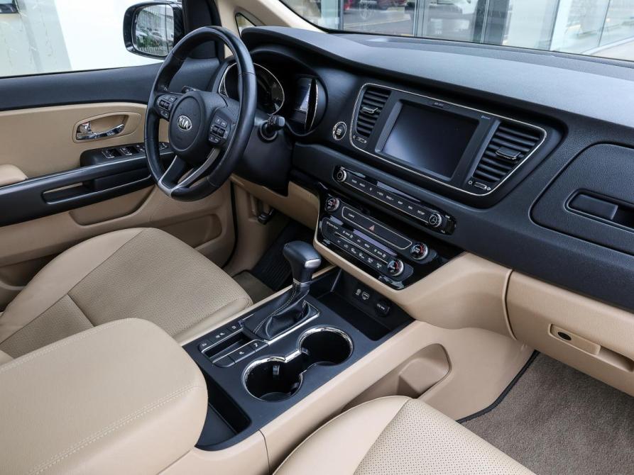 Kia Carnival III Москва  - изображение 12