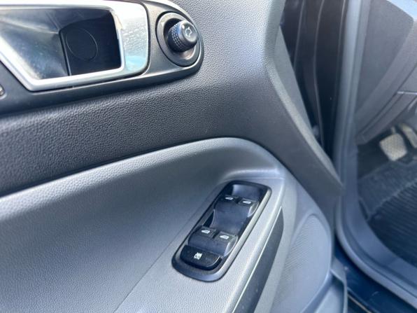 Ford EcoSport II с пробегом 2015 года, цена 959 000 рублей, 125495 км, внедорожник, Автокод Объявления