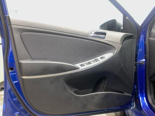 Hyundai Solaris I с пробегом 2011 года, цена 529 000 рублей, 207605 км, седан, Автокод Объявления