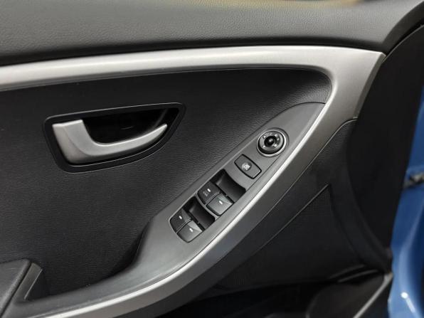 Hyundai i30 II с пробегом 2013 года, цена 947 000 рублей, 114000 км, хэтчбек, Автокод Объявления