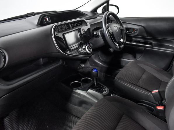Toyota Aqua I Рестайлинг 2 с пробегом 2019 года, цена 1 350 000 рублей, 101285 км, хэтчбек, Автокод Объявления