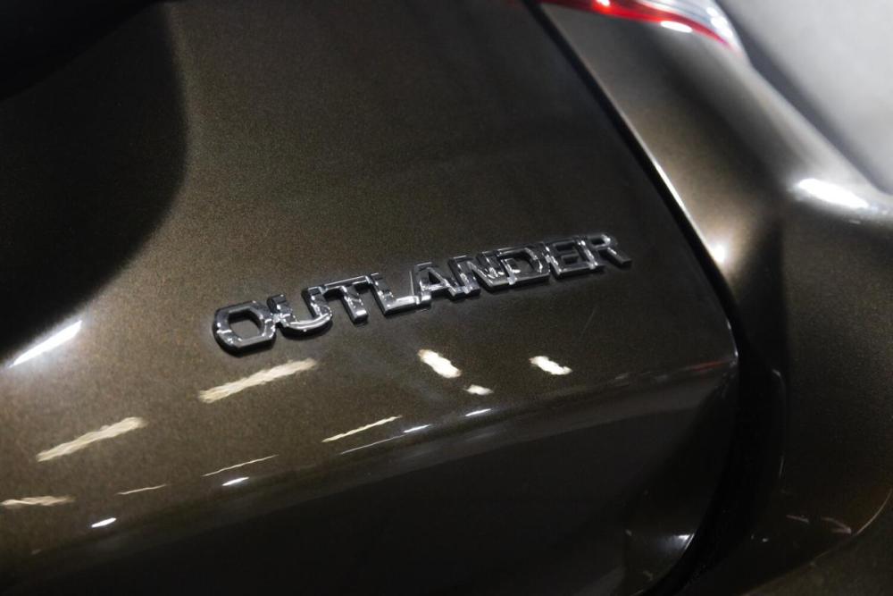 Mitsubishi Outlander III Рестайлинг 2 Тюмень  - изображение 12