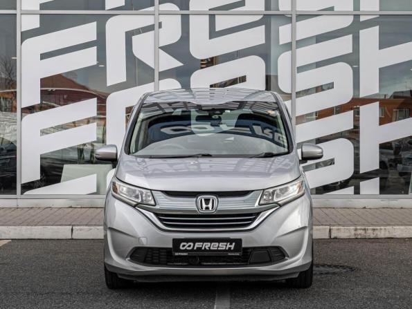 Honda Freed II с пробегом 2017 года, цена 1 360 000 рублей, 194487 км, компактвэн, Автокод Объявления