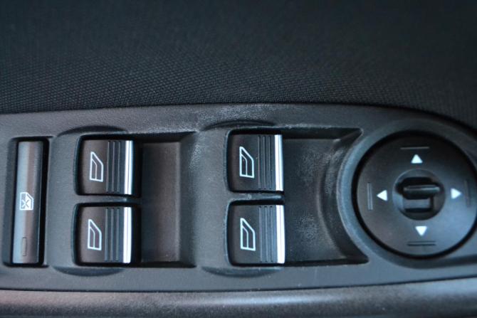 Ford Focus III Рестайлинг с пробегом 2016 года, цена 1 040 000 рублей, 124707 км, хэтчбек, Автокод Объявления
