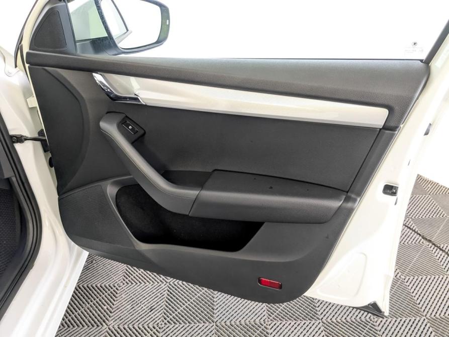 Skoda Octavia III (A7) Москва  - изображение 24