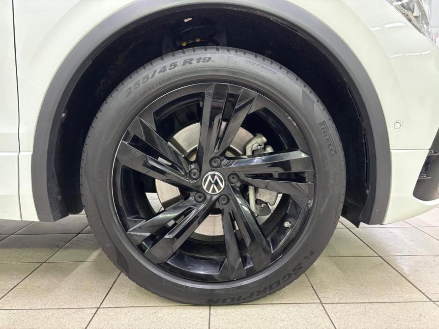 Volkswagen Tiguan II Рестайлинг Москва  - изображение 17
