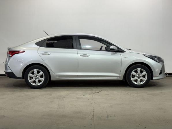 Hyundai Solaris II Рестайлинг с пробегом 2021 года, цена 1 589 000 рублей, 89685 км, седан, Автокод Объявления