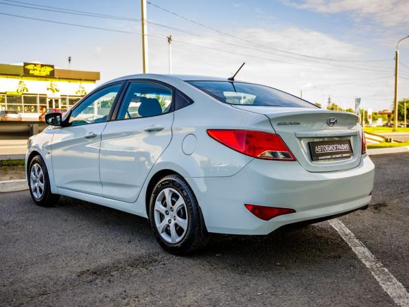 Hyundai Solaris I Рестайлинг с пробегом 2015 года, цена 824 000 рублей, 134362 км, седан, Автокод Объявления