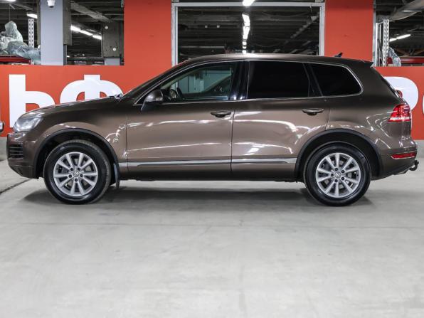 Volkswagen Touareg II с пробегом 2011 года, цена 1 698 000 рублей, 328524 км, внедорожник, Автокод Объявления