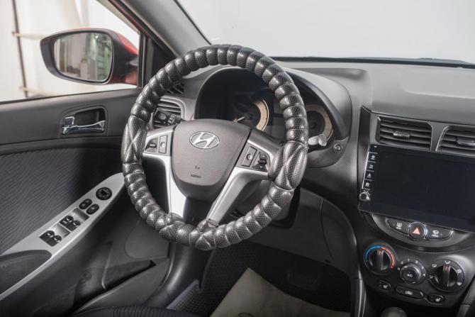 Hyundai Solaris I с пробегом 2014 года, цена 1 249 000 рублей, 68709 км, седан, Автокод Объявления