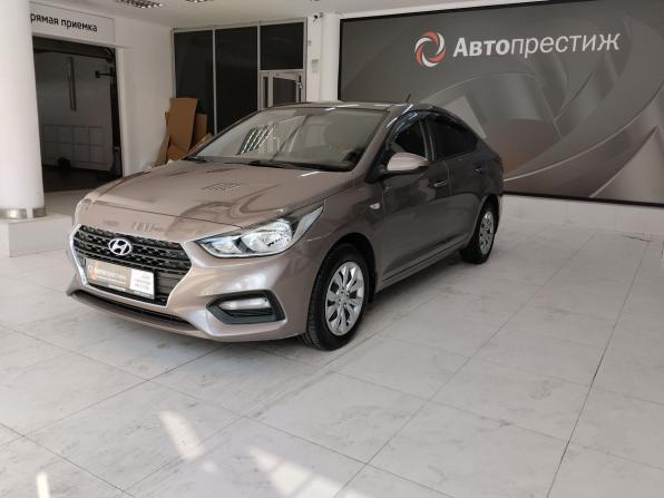 Hyundai Solaris II с пробегом 2018 года, цена 1 390 000 рублей, 117300 км, седан, Автокод Объявления