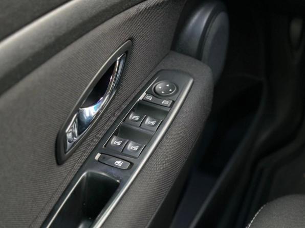 Renault Fluence I Рестайлинг с пробегом 2013 года, цена 815 000 рублей, 115003 км, седан, Автокод Объявления