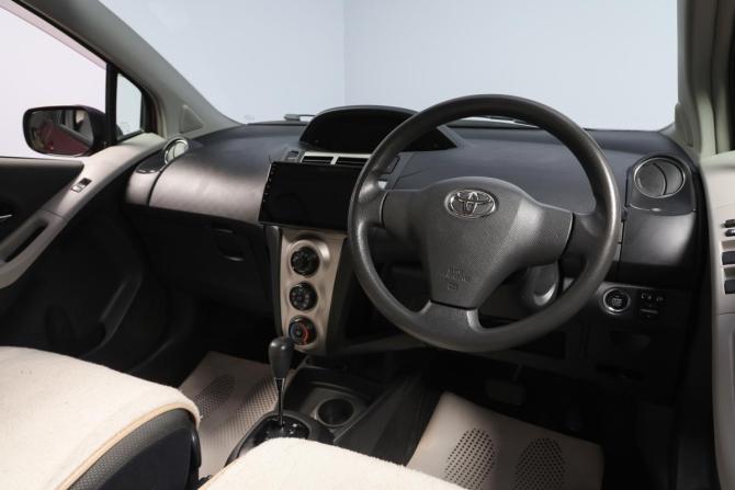 Toyota Vitz II (XP90) с пробегом 2009 года, цена 649 000 рублей, 143804 км, хэтчбек, Автокод Объявления