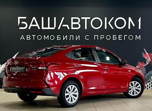 Hyundai Solaris II Рестайлинг с пробегом 2021 года, цена 1 530 000 рублей, 106676 км, седан, Автокод Объявления