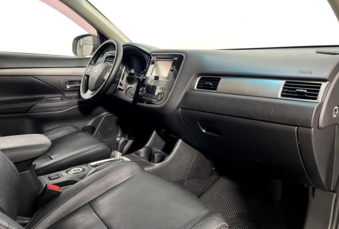 Mitsubishi Outlander III с пробегом 2012 года, цена 975 000 рублей, 253003 км, внедорожник, Автокод Объявления