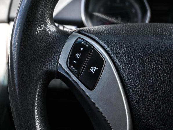 Hyundai i30 II с пробегом 2012 года, цена 859 000 рублей, 100327 км, хэтчбек, Автокод Объявления