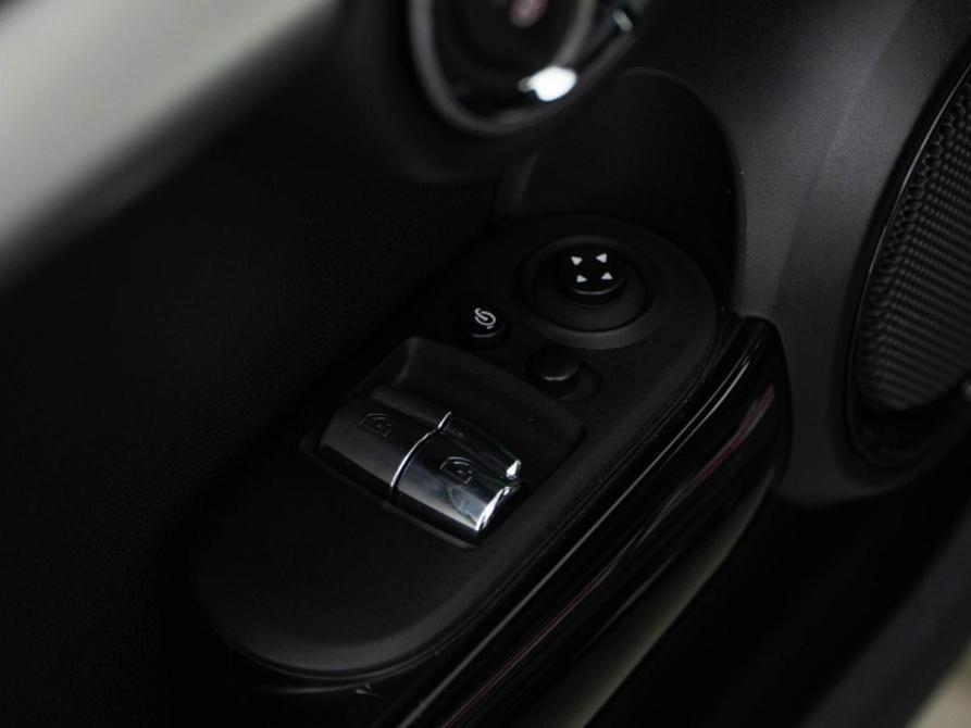 Mini Hatch III (F55/F56) Рестайлинг Москва  - изображение 21
