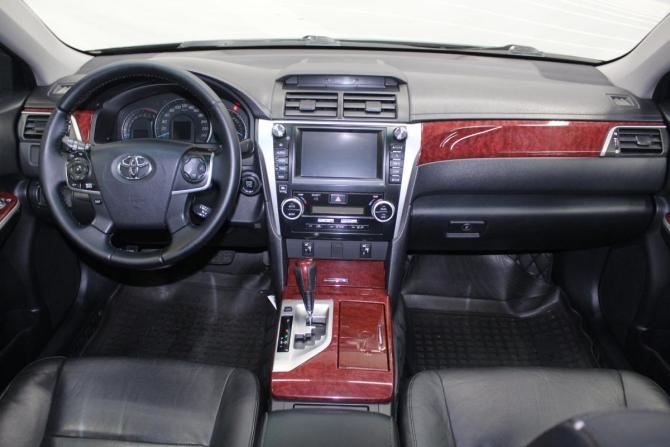 Toyota Camry VII (XV50) с пробегом 2012 года, цена 1 529 000 рублей, 212456 км, седан, Автокод Объявления