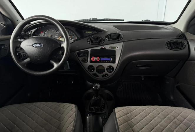 Ford Focus I Рестайлинг с пробегом 2002 года, цена 250 000 рублей, 276168 км, седан, Автокод Объявления