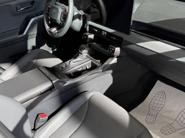 Toyota RAV4 VI (XA60) с пробегом 2025 года, цена 4 550 000 рублей, 10 км, внедорожник, Автокод Объявления