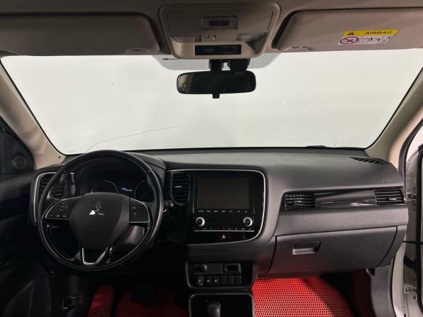 Mitsubishi Outlander III Рестайлинг 3 с пробегом 2020 года, цена 2 299 000 рублей, 95000 км, внедорожник, Автокод Объявления