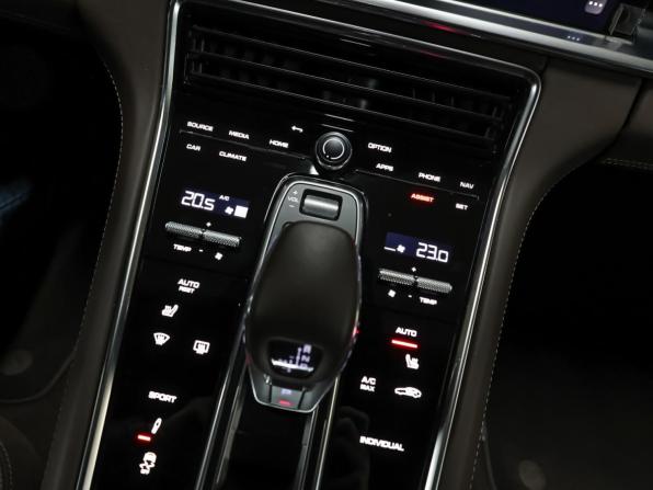Porsche Panamera II Рестайлинг с пробегом 2022 года, цена 10 870 200 рублей, 8066 км, универсал, Автокод Объявления