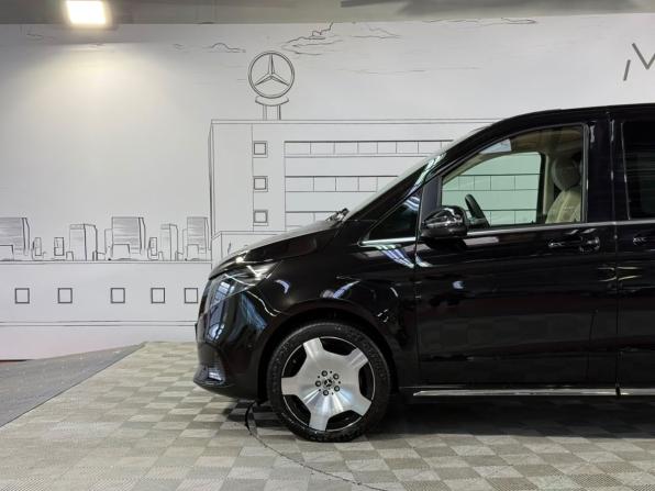 Mercedes-Benz V-Класс III (W447) Рестайлинг 2 с пробегом 2026 года, цена 15 200 000 рублей, 25 км, минивэн, Автокод Объявления